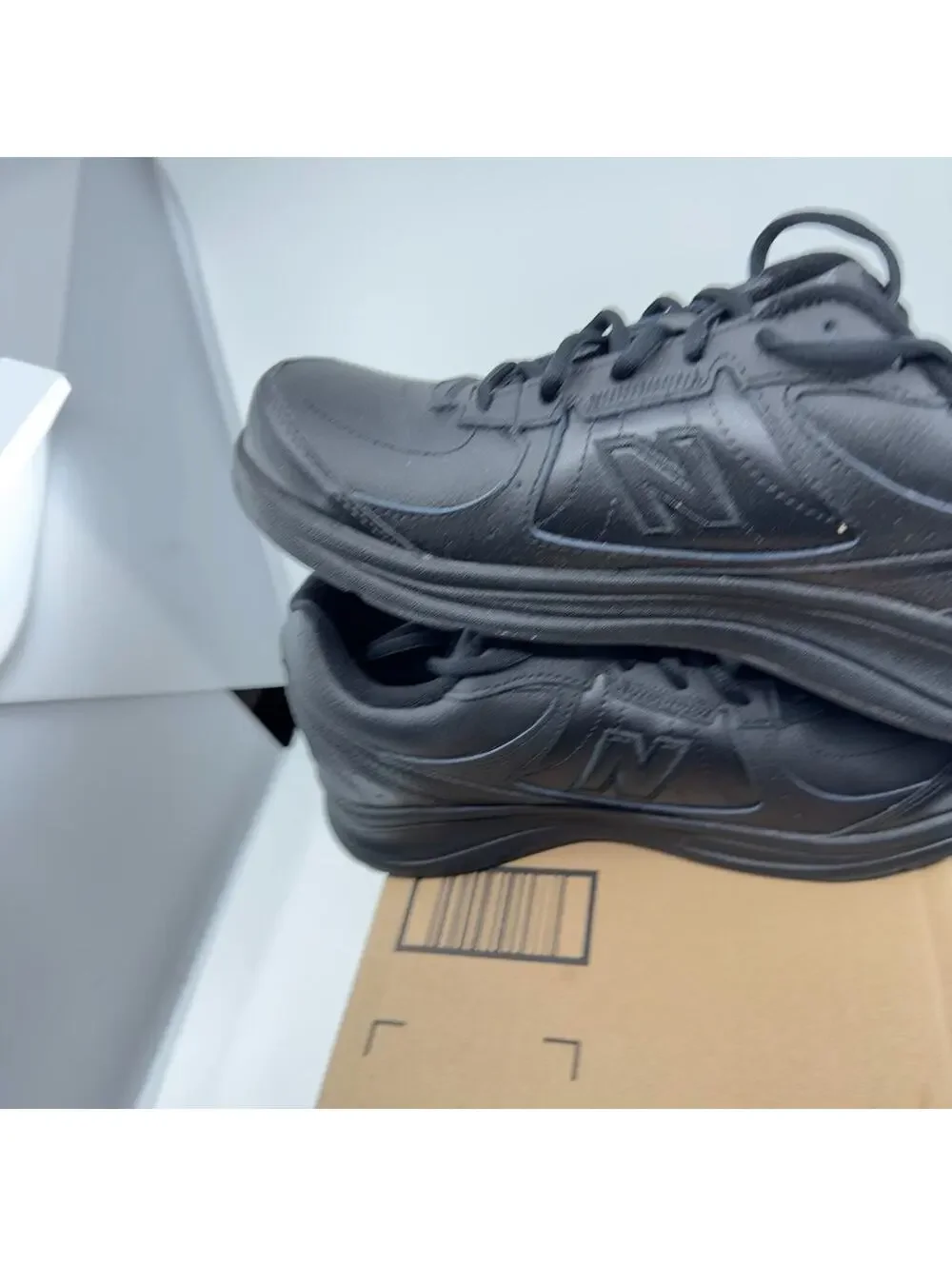 New Balance Womens WW577BK Walking Casual Shoes Round Toe Black Size 9.5